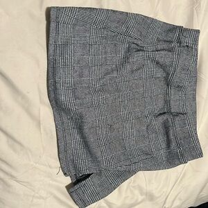 Girls skirt 6/7